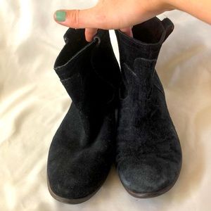 Lucky brand black suede ankle boots size8